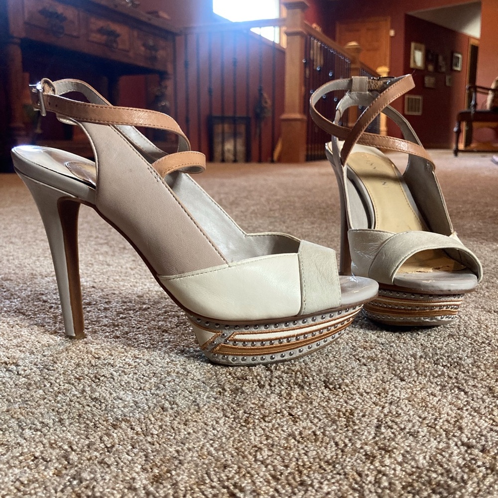 Giani Bernini Tan and Cream Strappy Heels